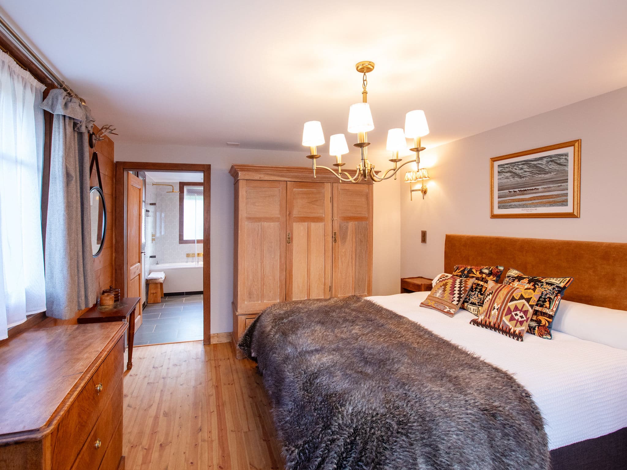 Property gallery — 4