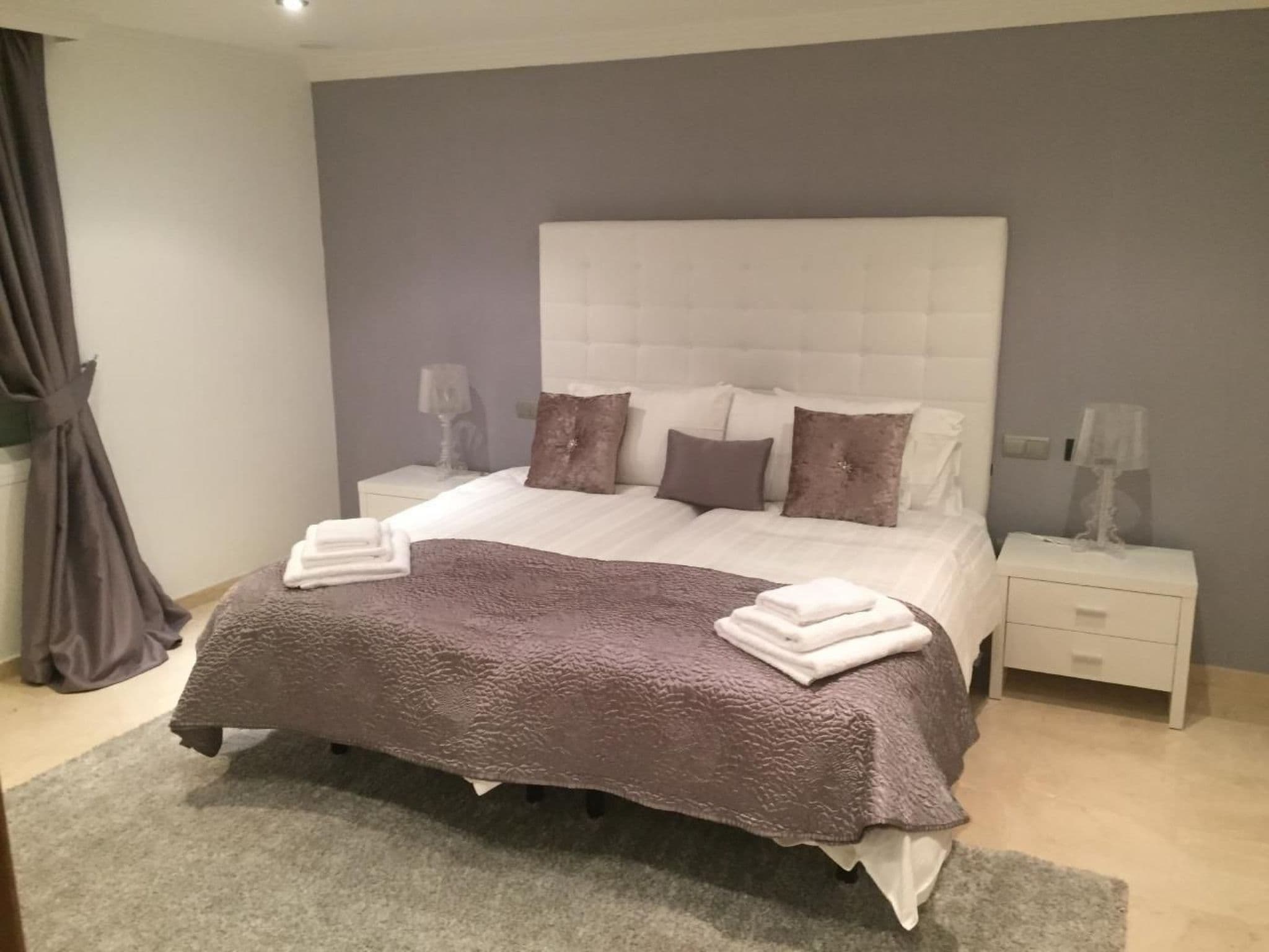 Property gallery — 2