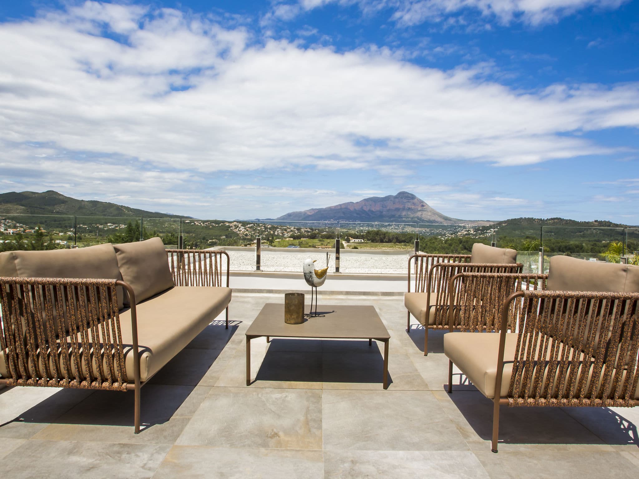 Property gallery — 3