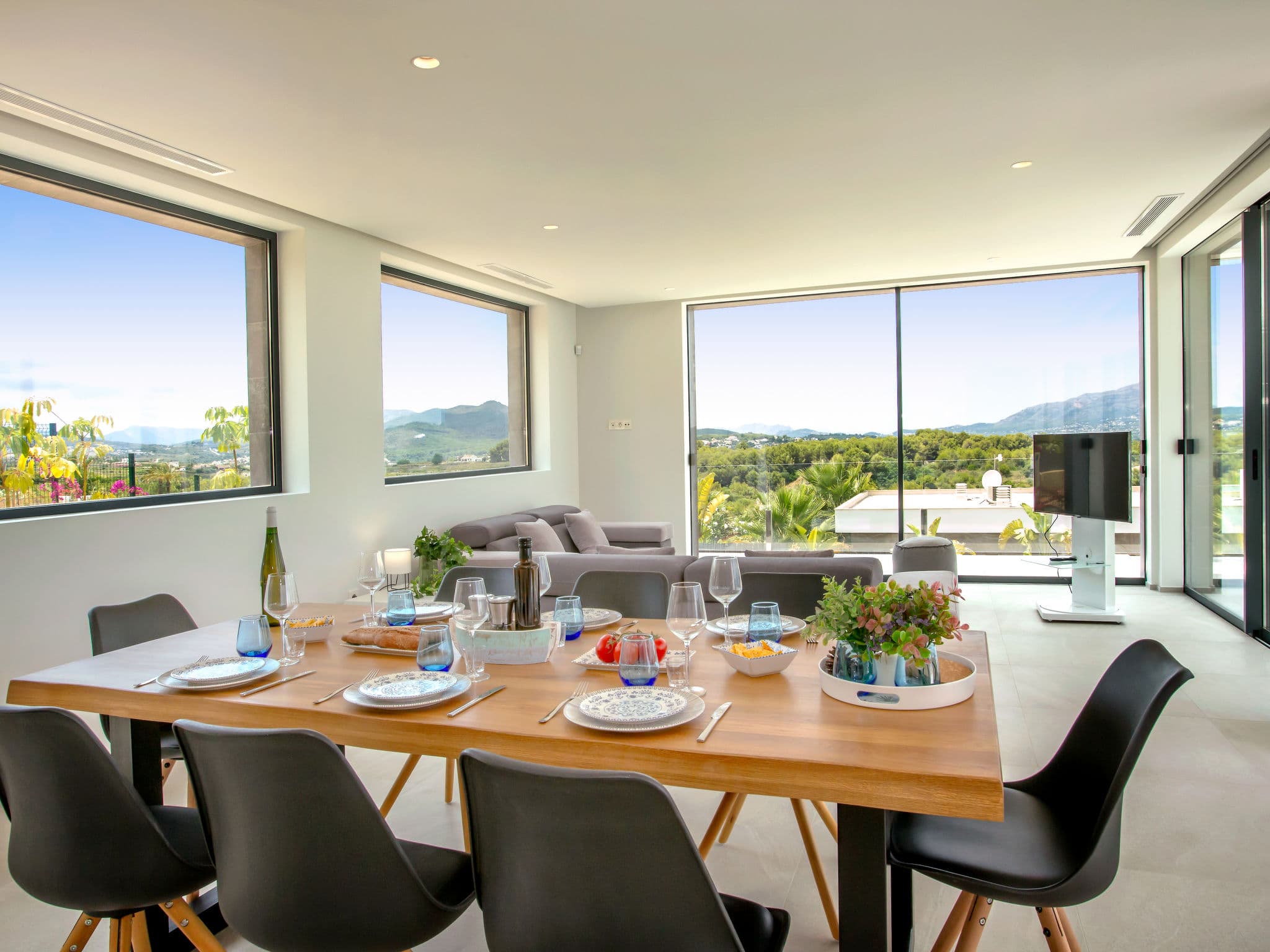 Property gallery — 5