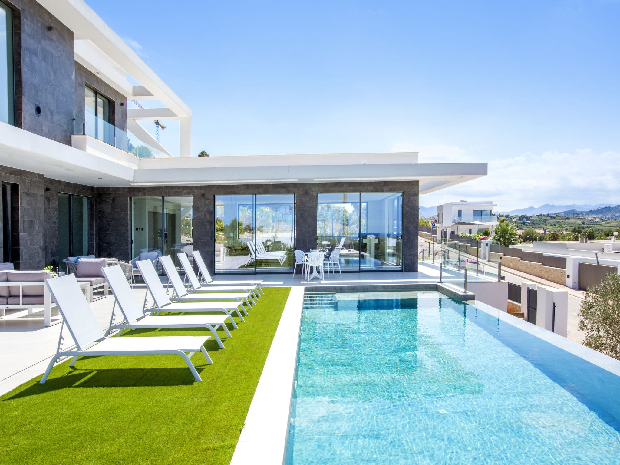 Property gallery — 1