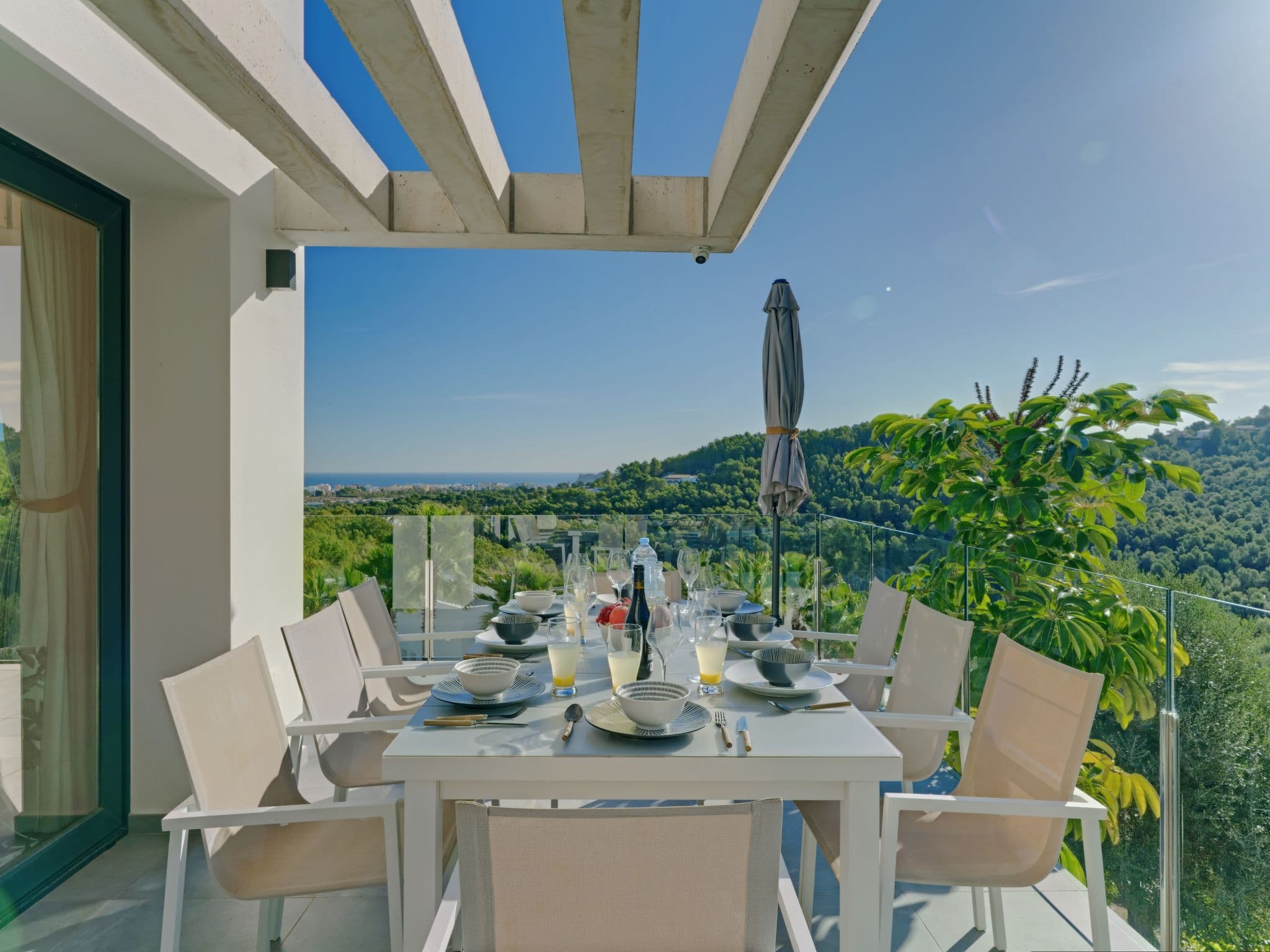 Property gallery — 3
