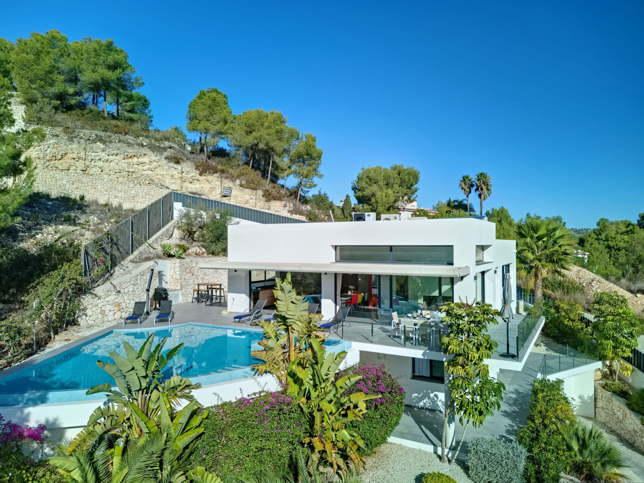 Property gallery — 1