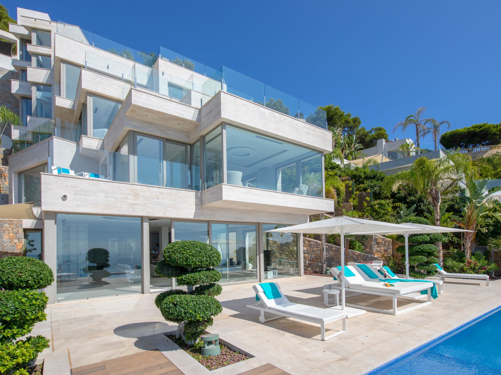 Property gallery — 1