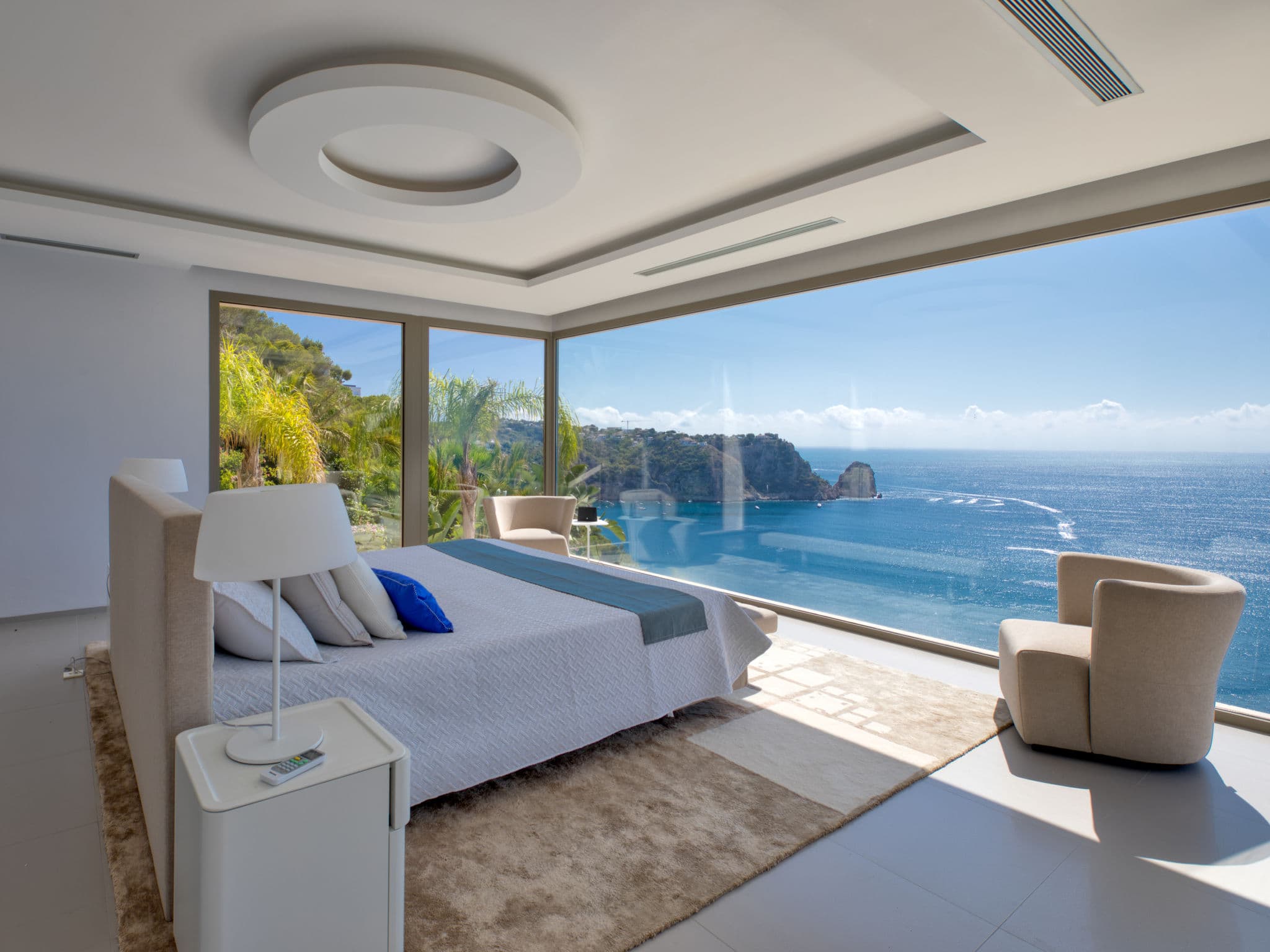 Property gallery — 3