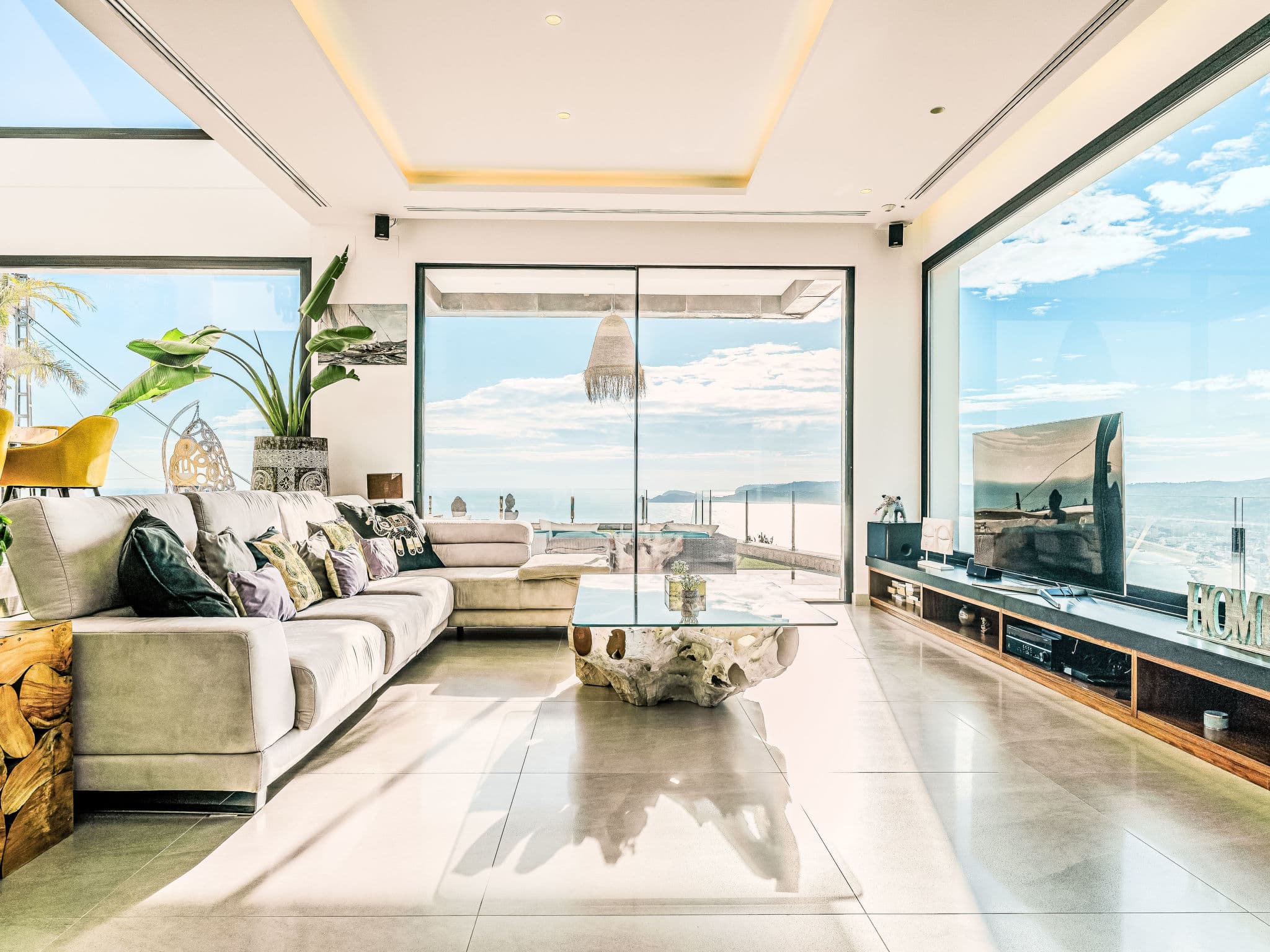 Property gallery — 4