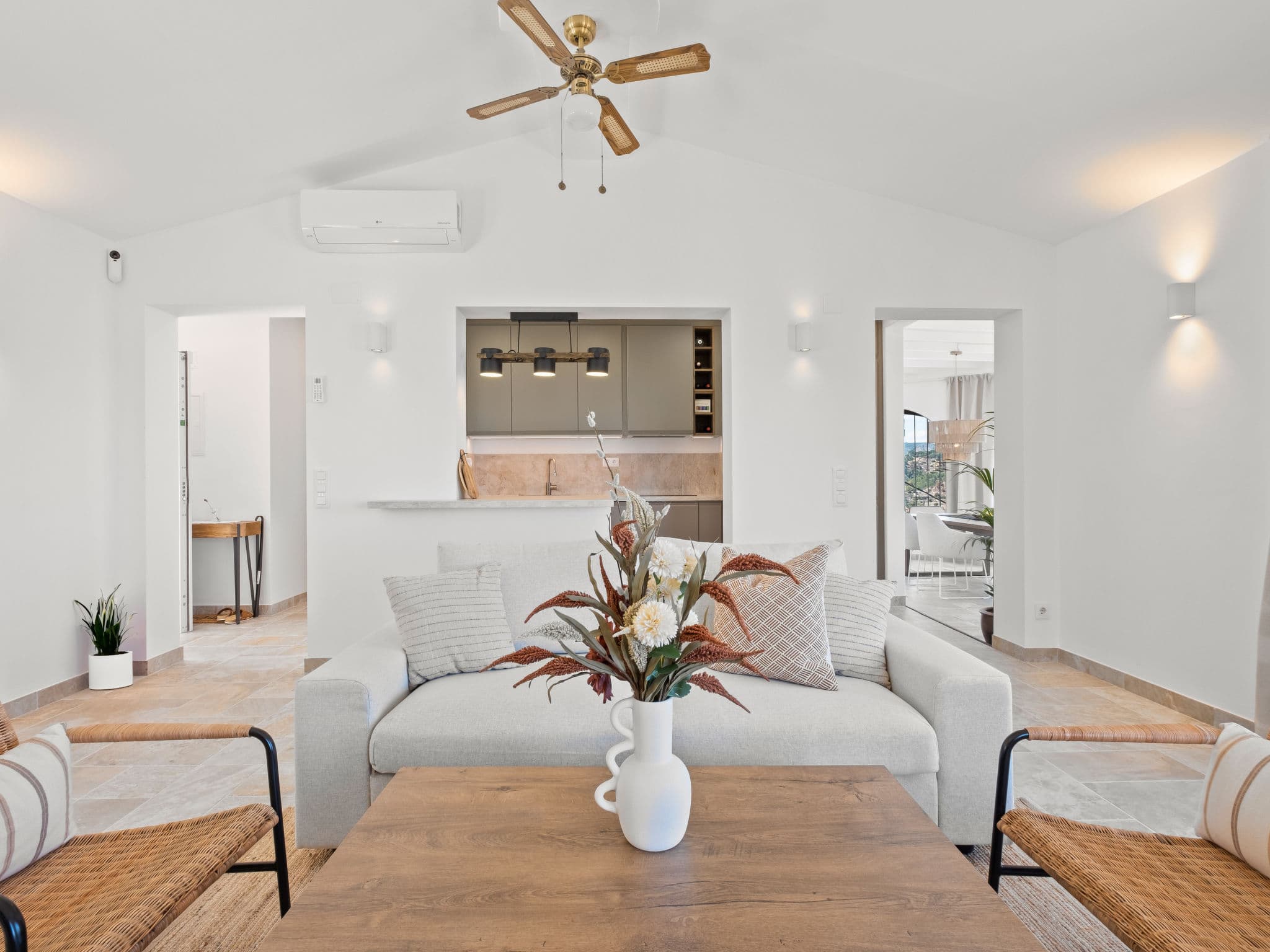 Property gallery — 5