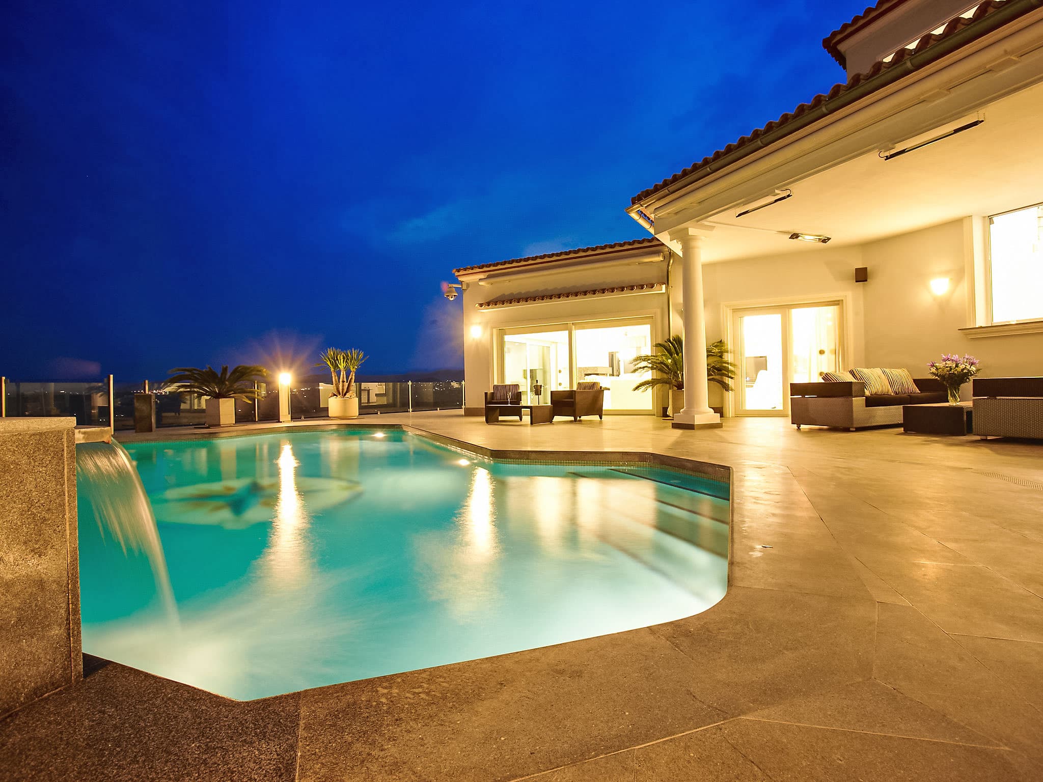 Property gallery — 4