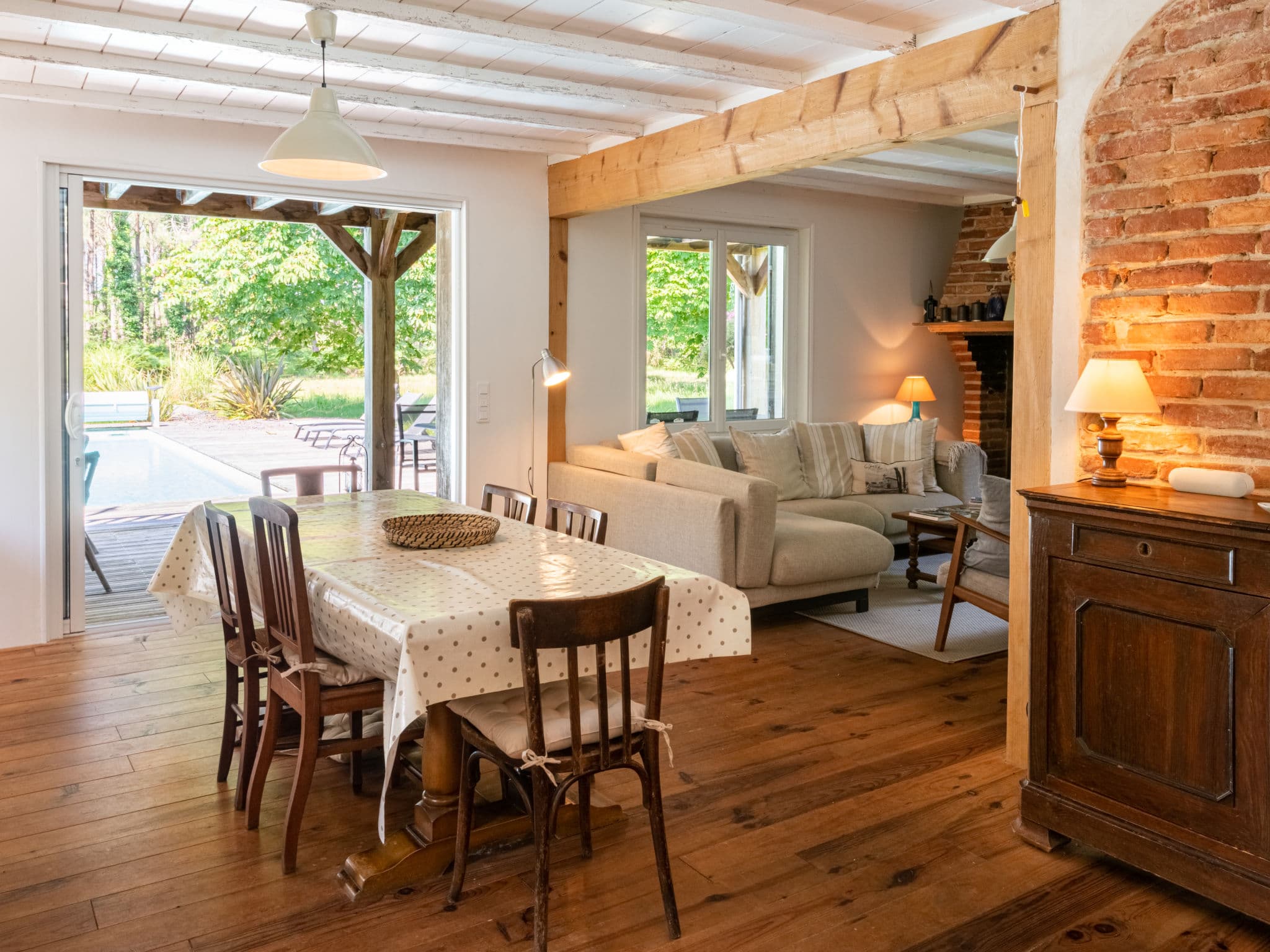 Property gallery — 3