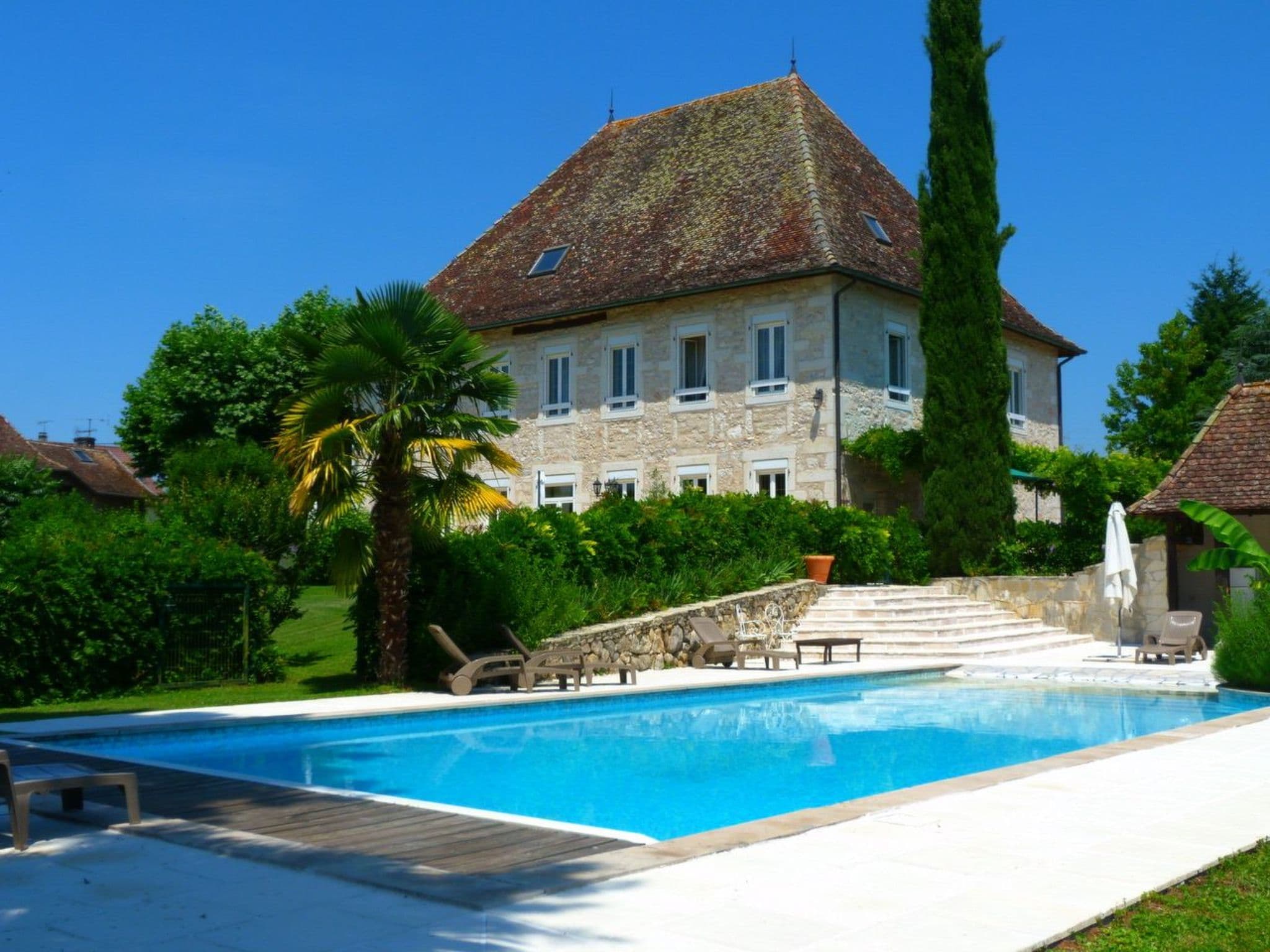Property gallery — 1