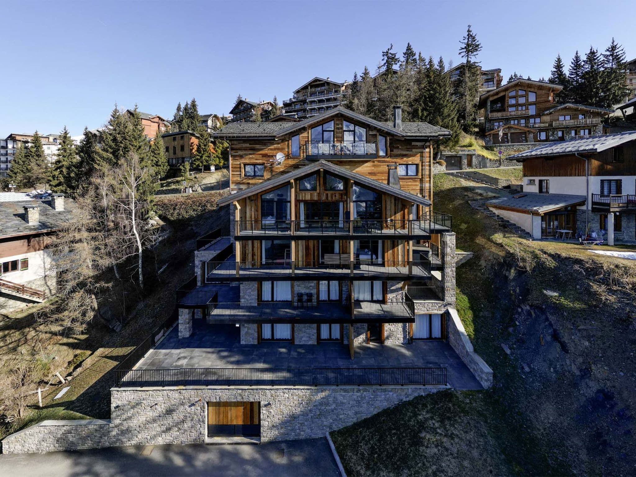 Property gallery — 1