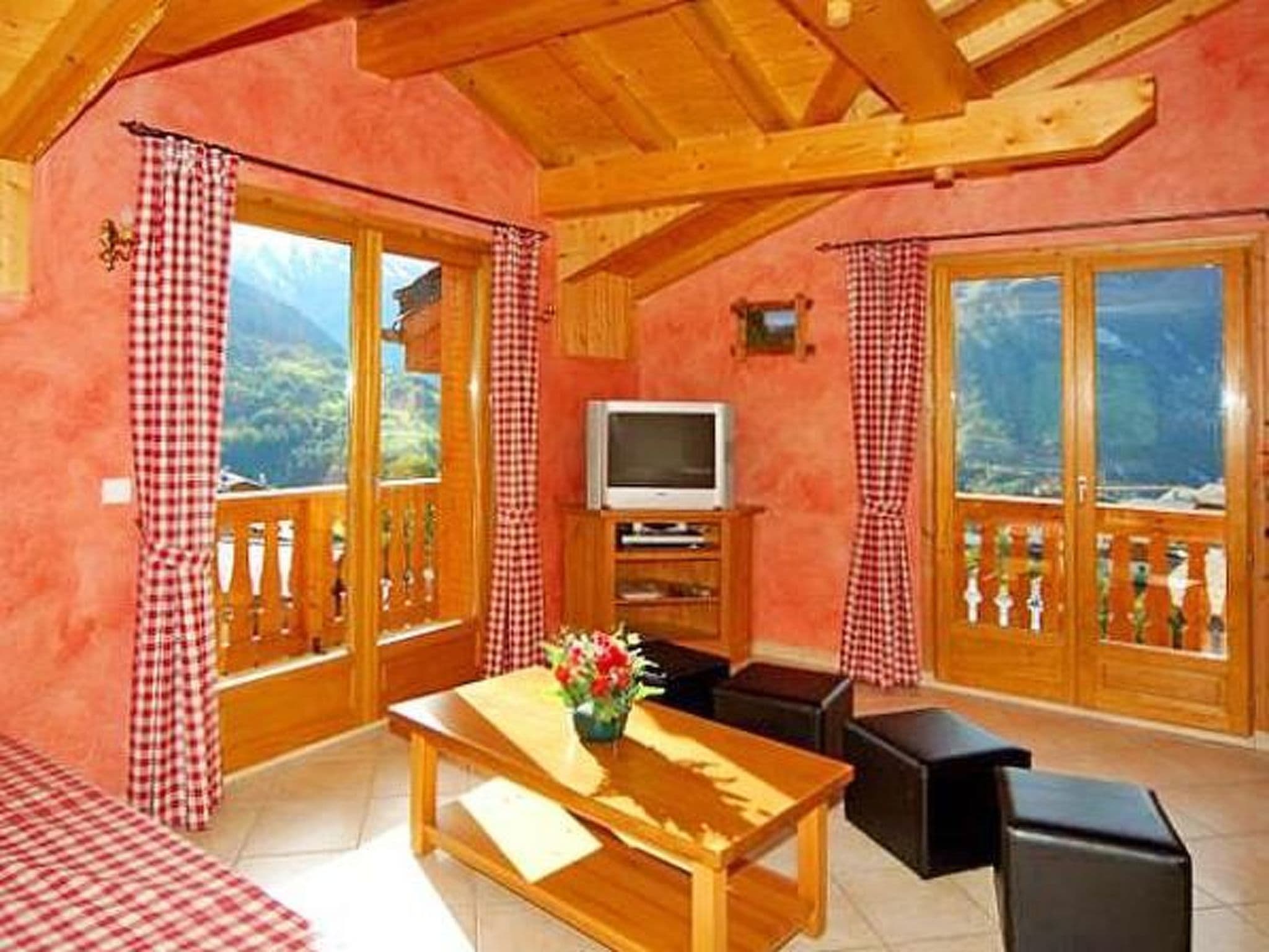 Property gallery — 4