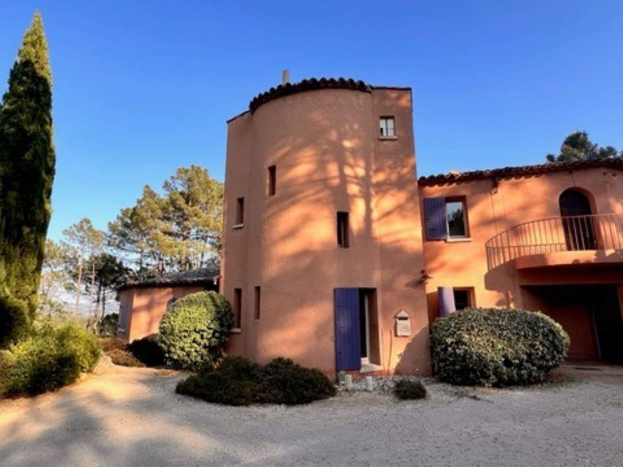 Property gallery — 5