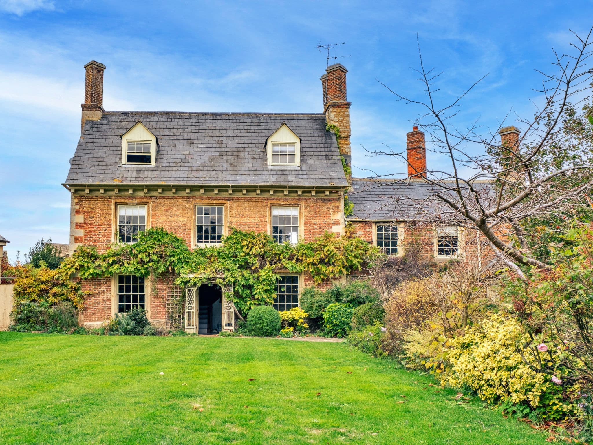 Property gallery — 1