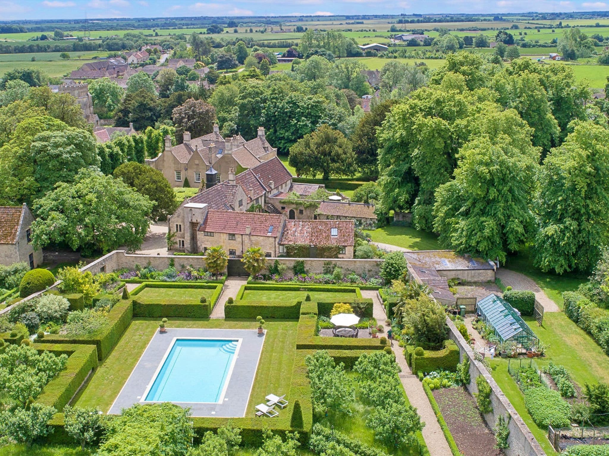 Property gallery — 1