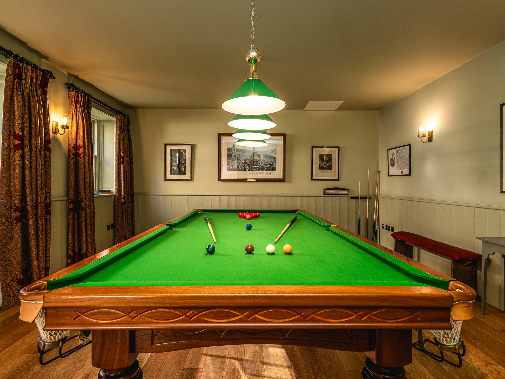 Property gallery — 4