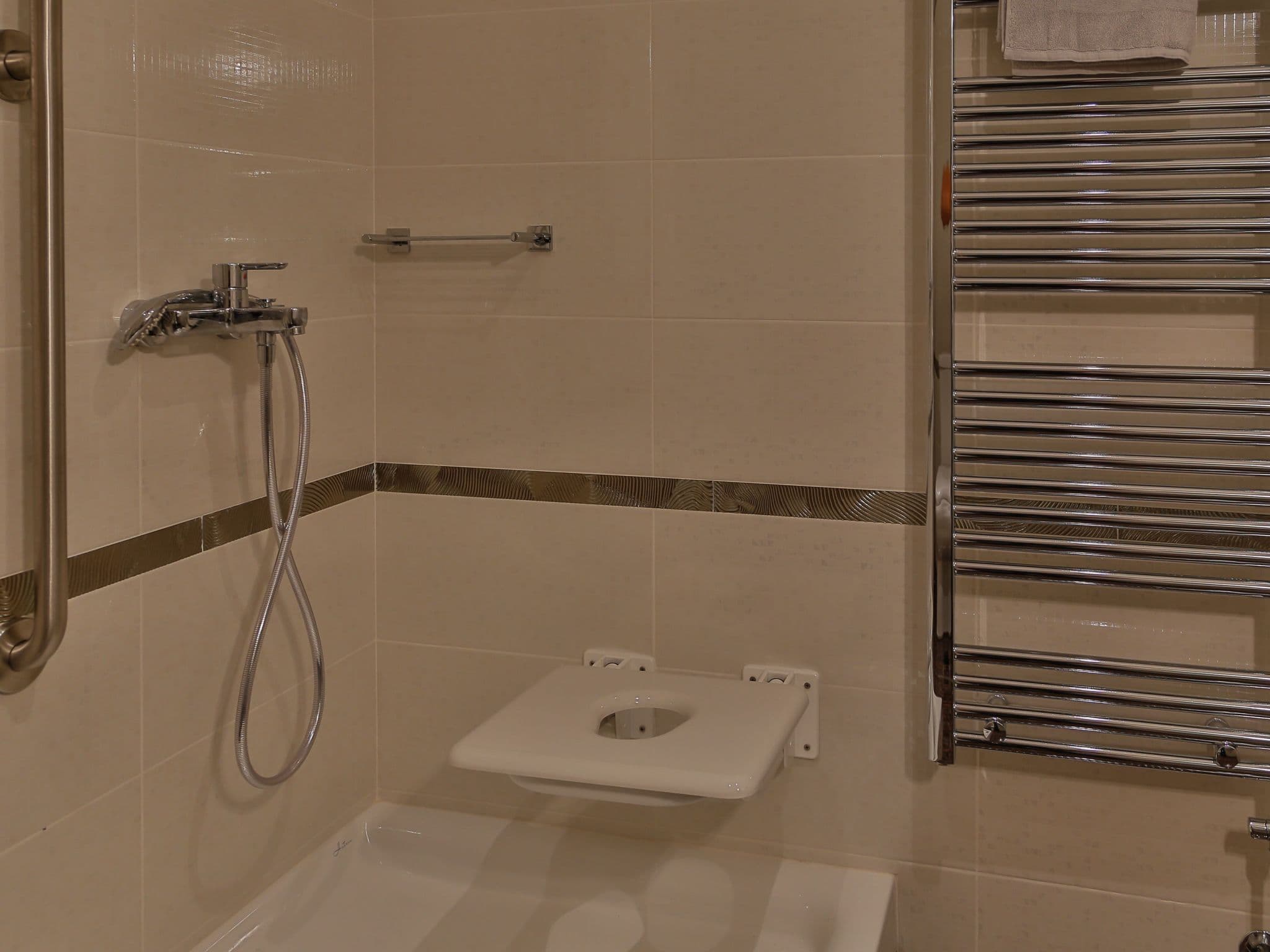 Property gallery — 5