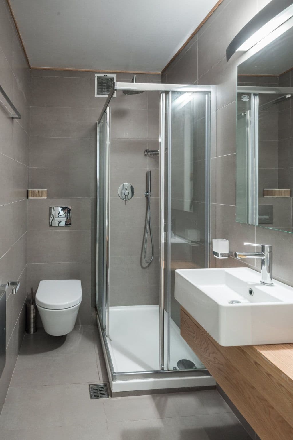 Property gallery — 4