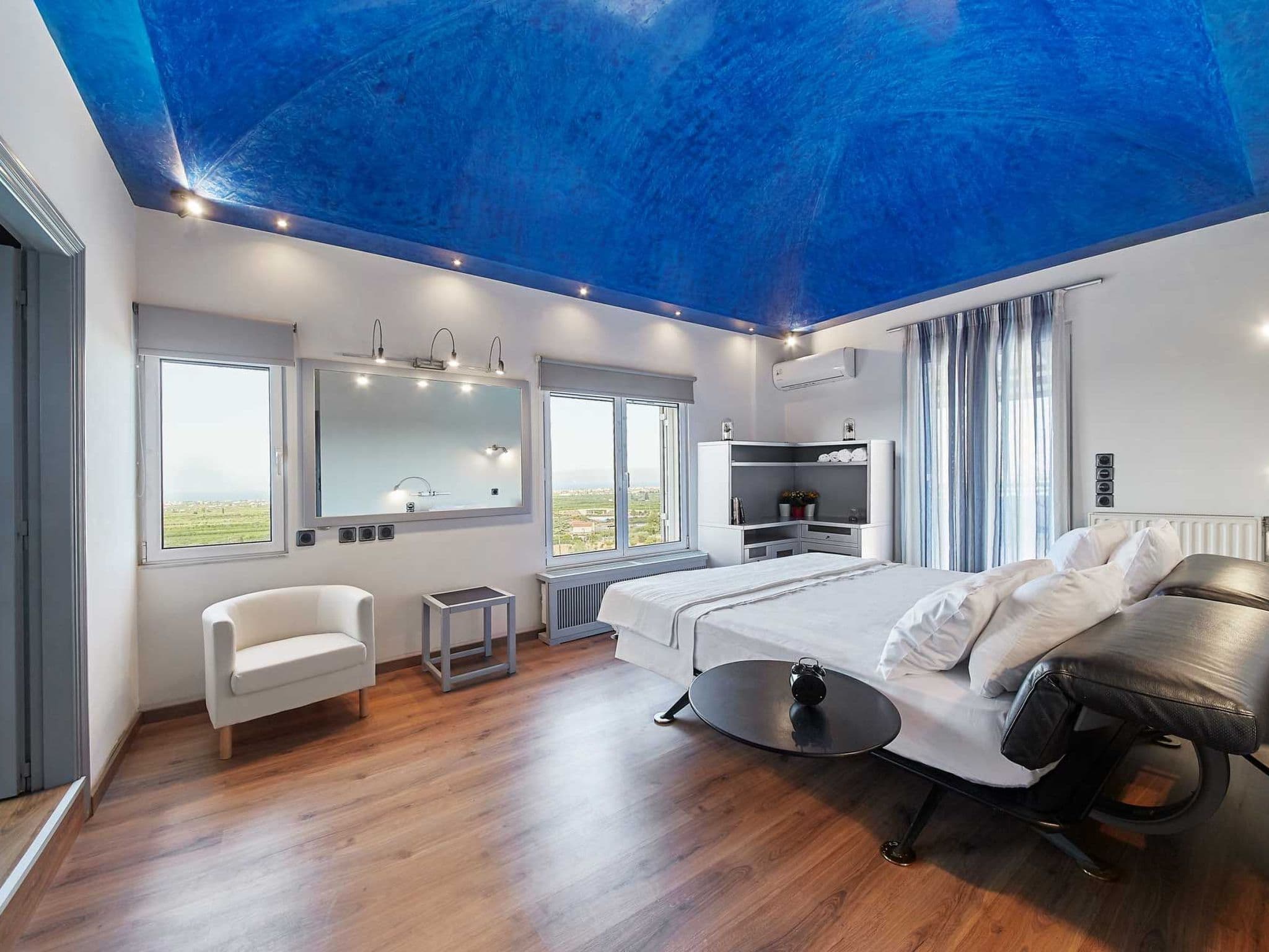Property gallery — 3