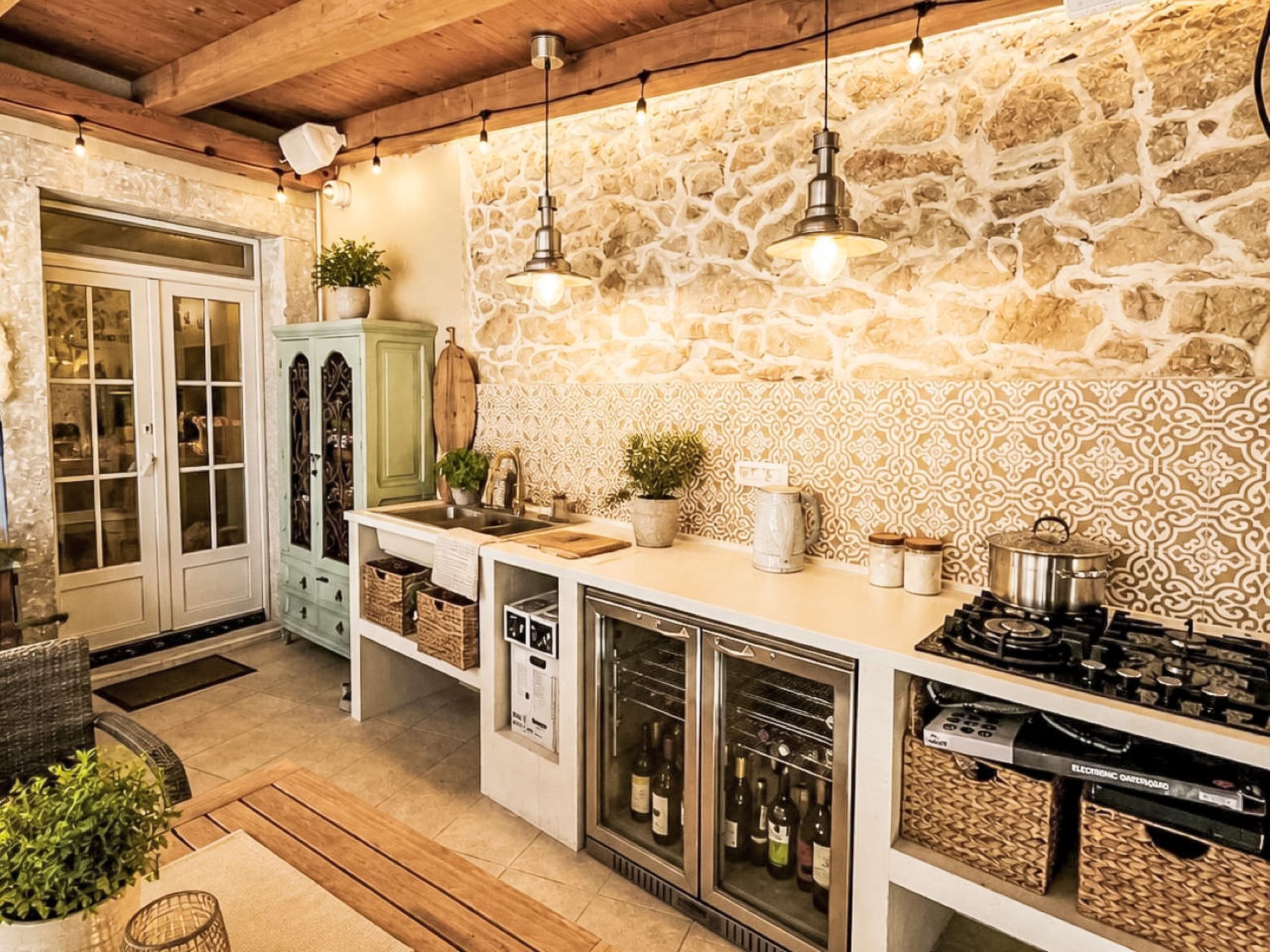 Property gallery — 4