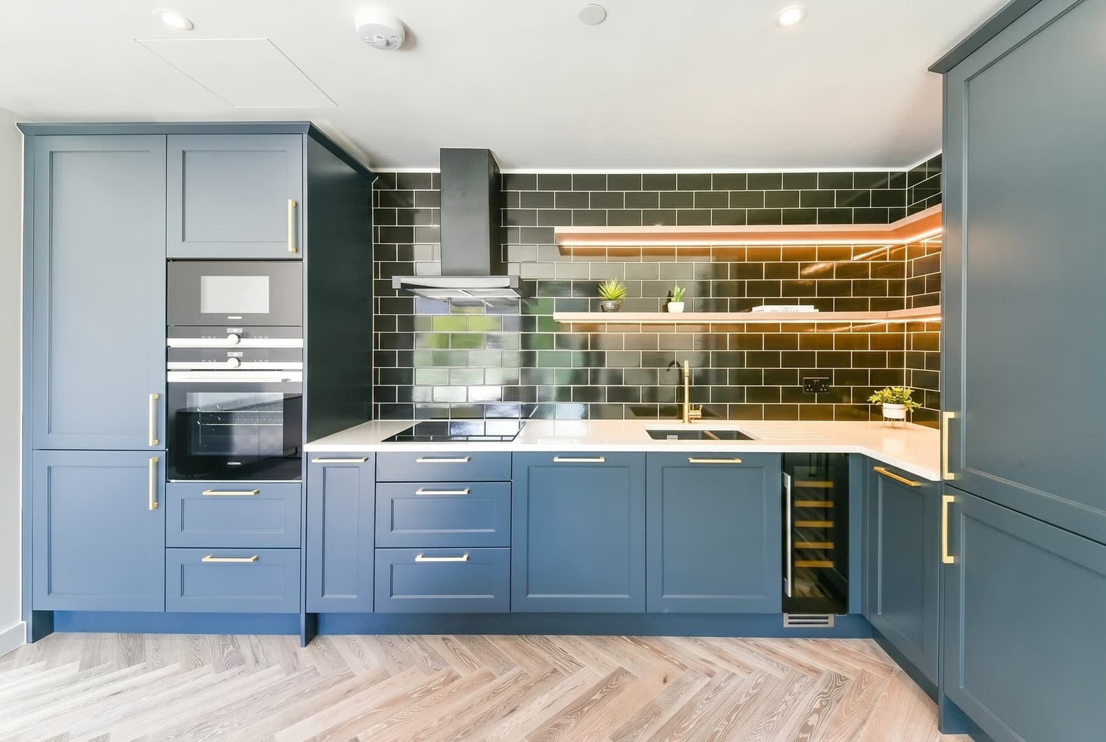 Property gallery — 3