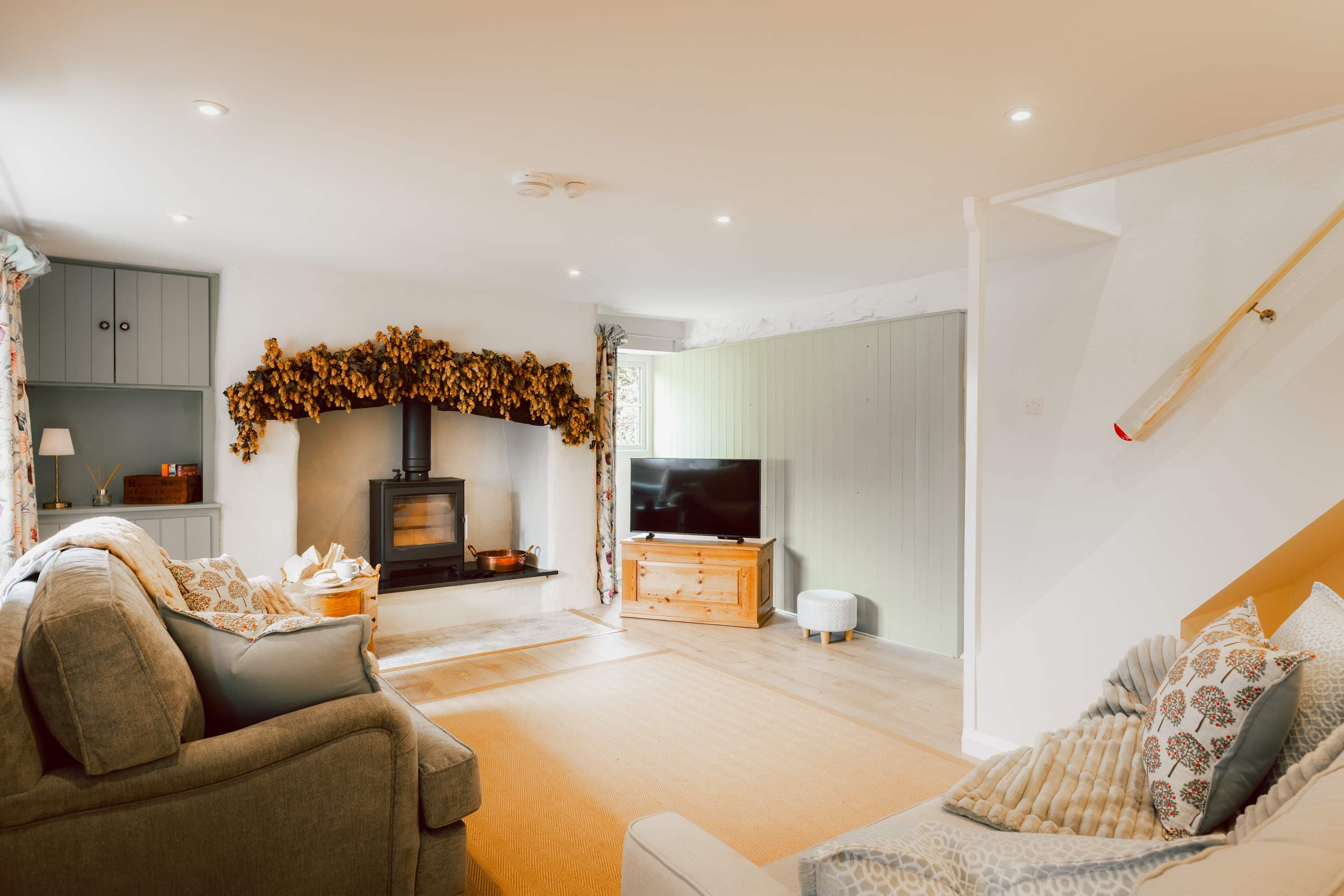 Property gallery — 3