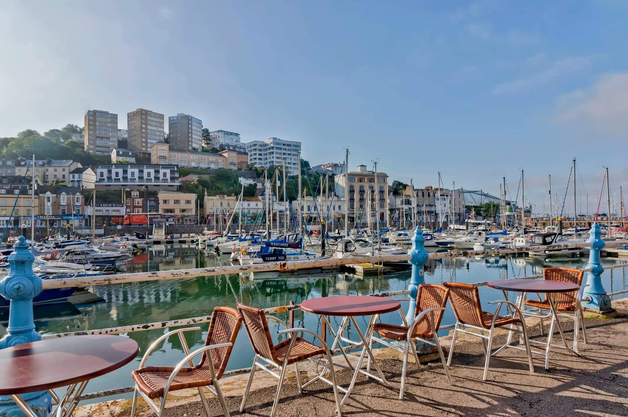Savoring Devon: A Guide to the Best Restaurants in Devon