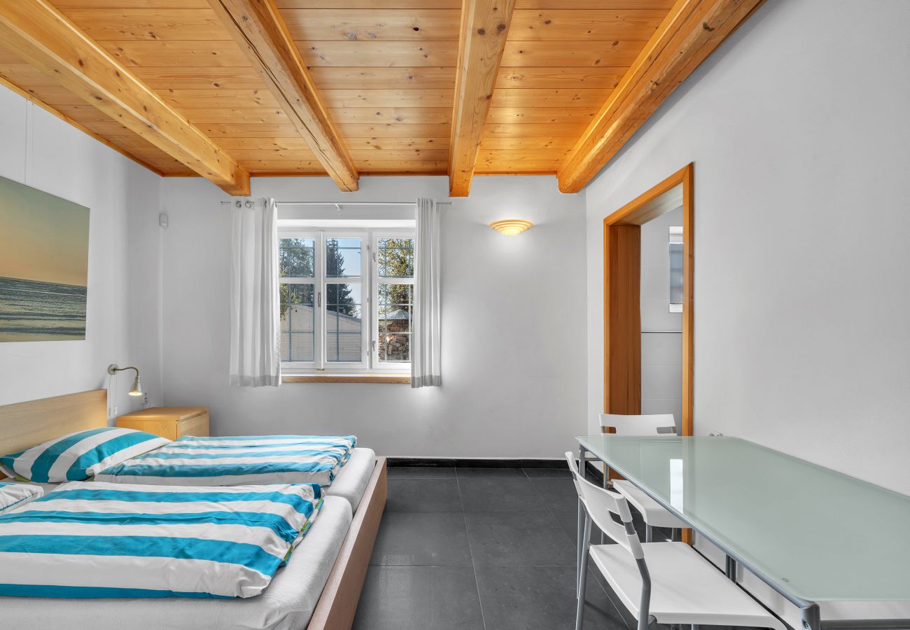 Villa in Mladé Buky -  Mlade Buky KJH348