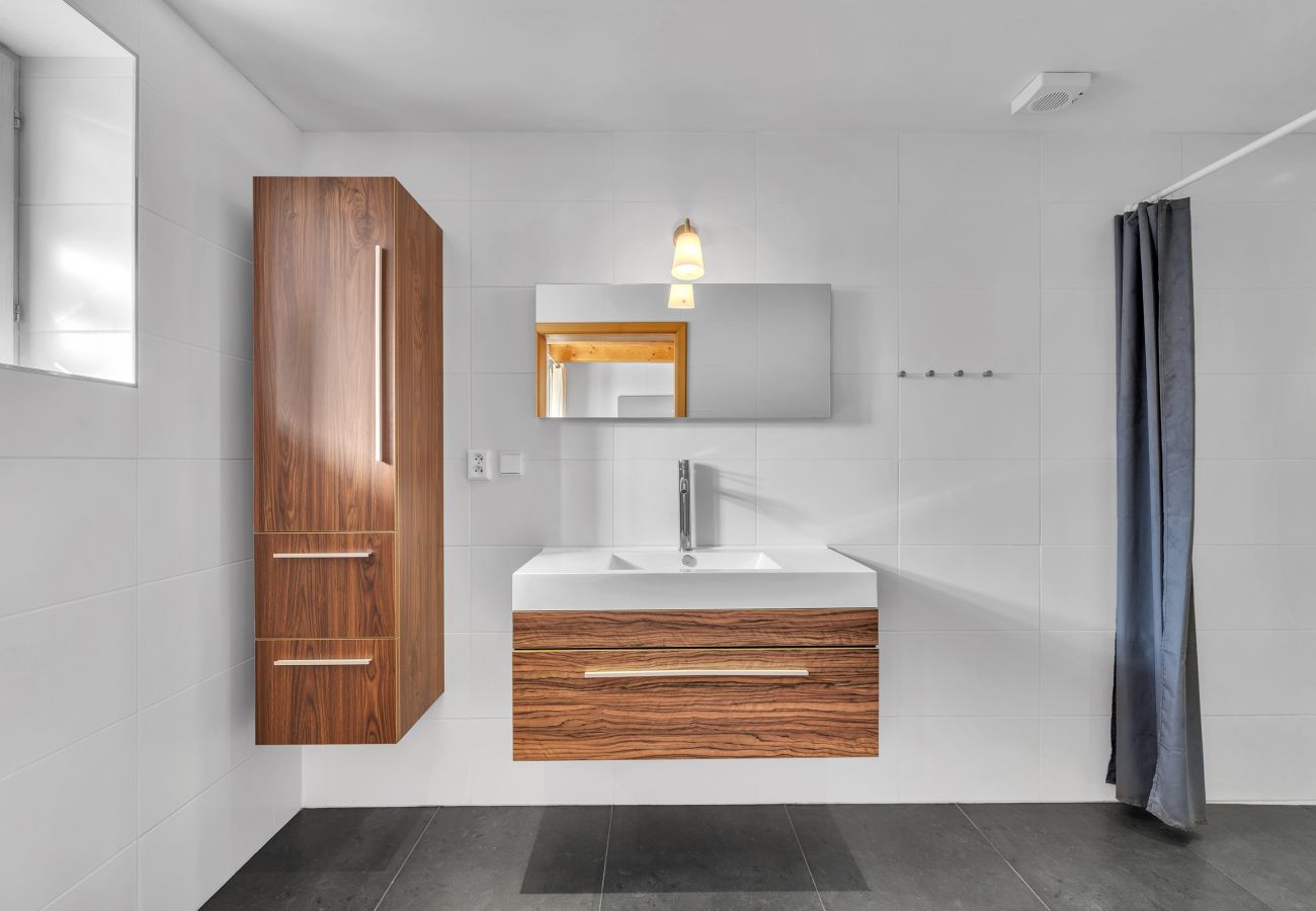 Villa in Mladé Buky -  Mlade Buky KJH348