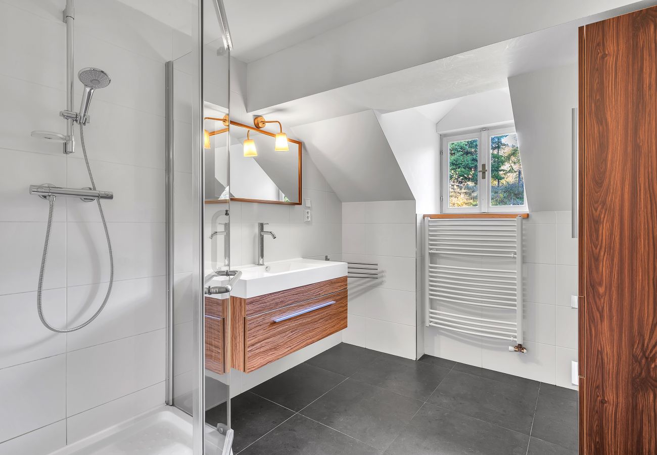 Villa in Mladé Buky -  Mlade Buky KJH348