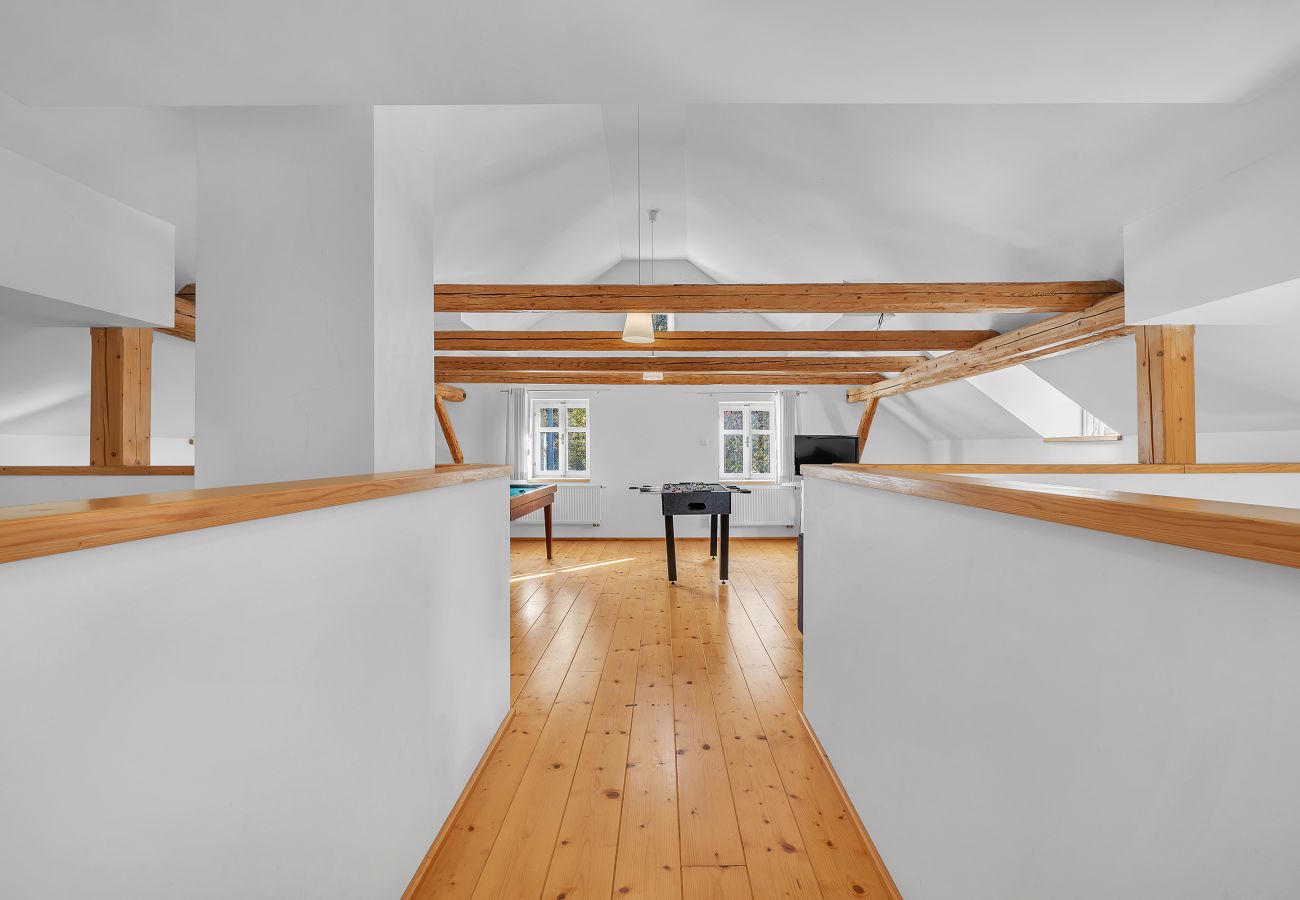 Villa in Mladé Buky -  Mlade Buky KJH348