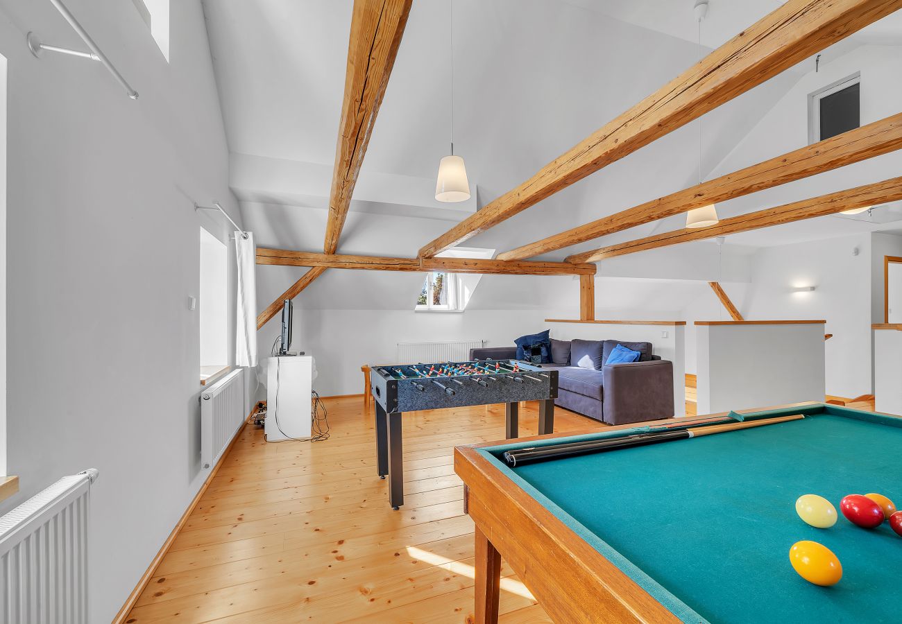 Villa in Mladé Buky -  Mlade Buky KJH348