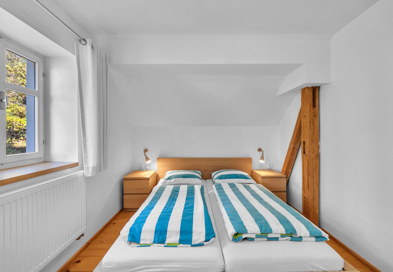 Villa in Mladé Buky -  Mlade Buky KJH348