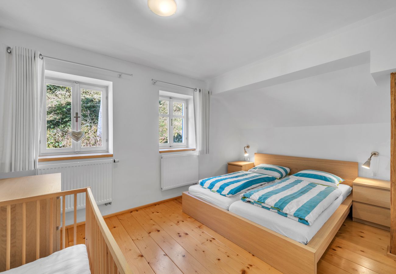 Villa in Mladé Buky -  Mlade Buky KJH348