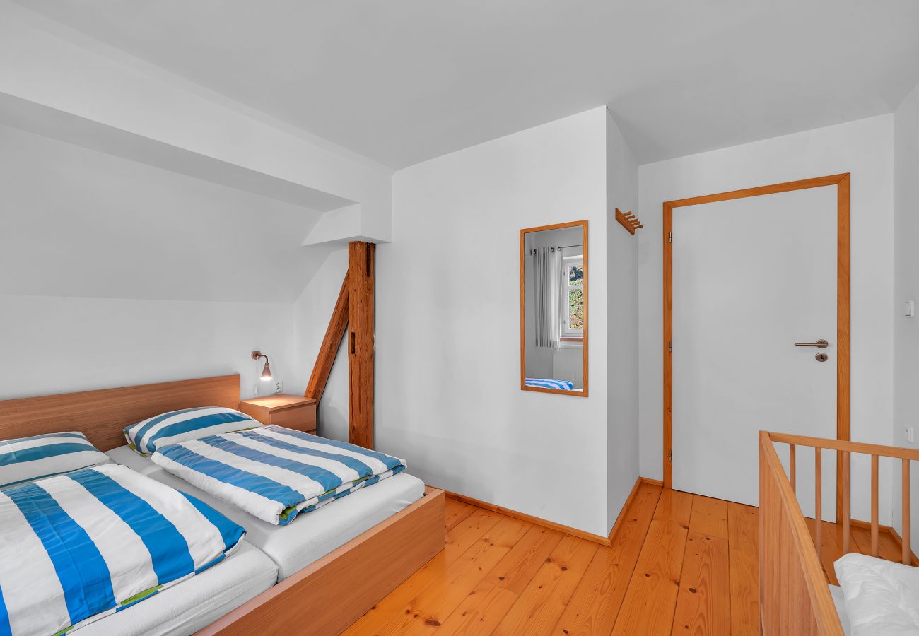 Villa in Mladé Buky -  Mlade Buky KJH348