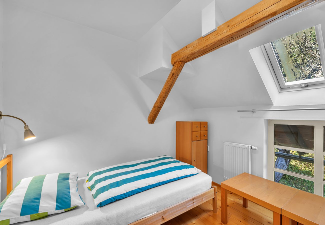 Villa in Mladé Buky -  Mlade Buky KJH348