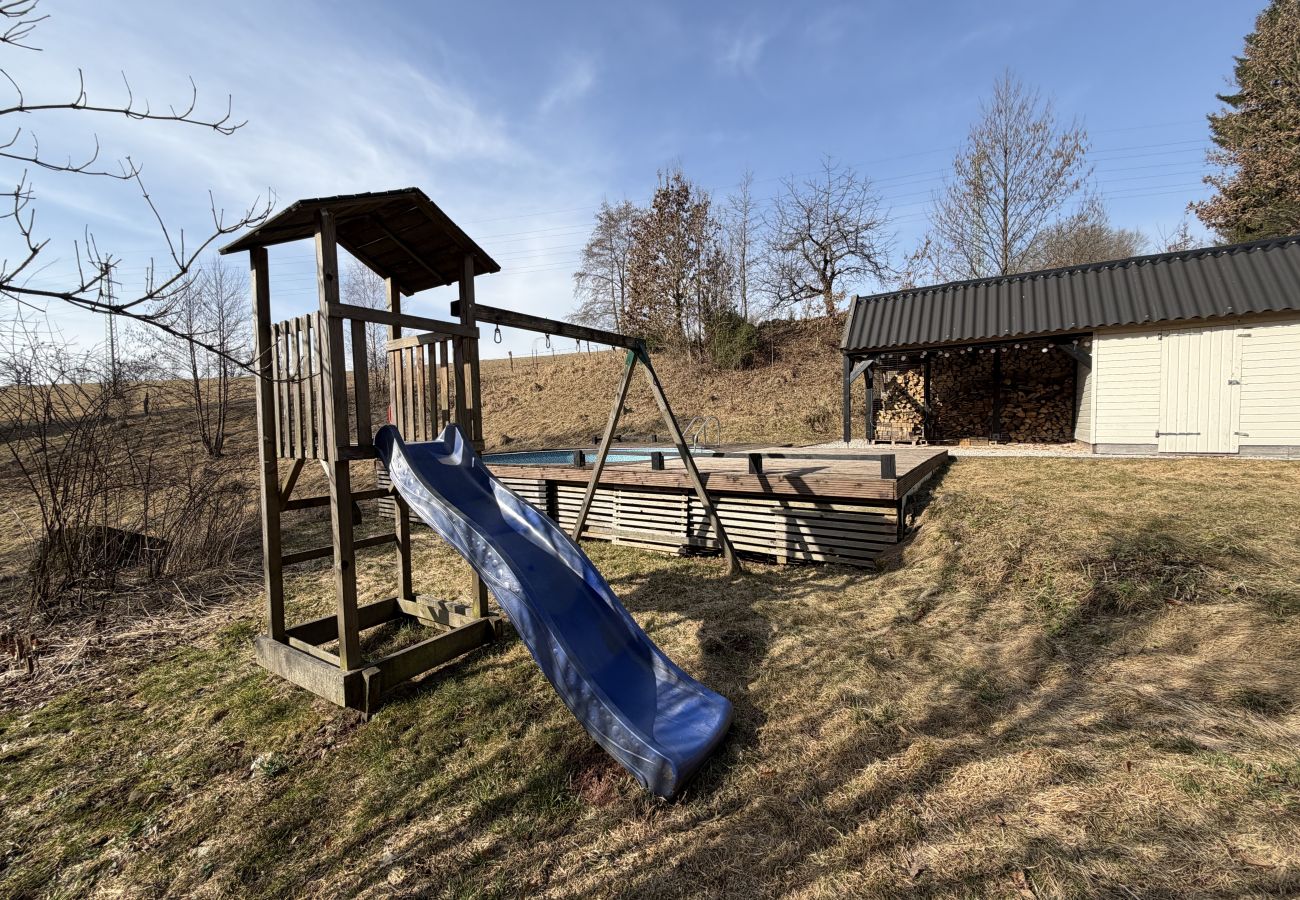 Villa in Mladé Buky -  Mlade Buky KJH348