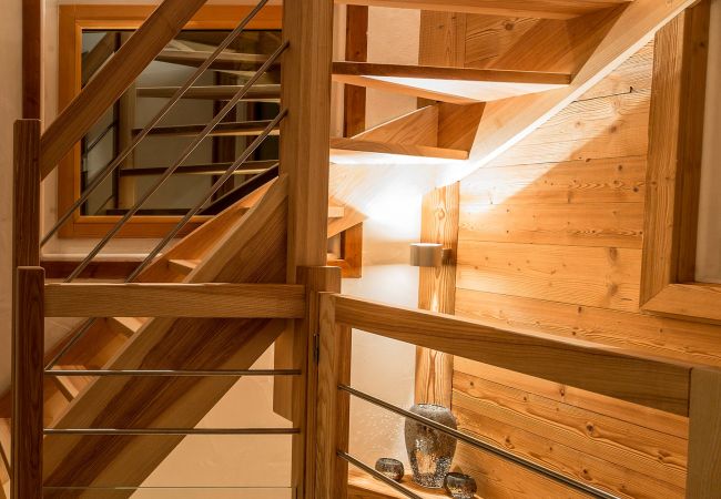 Chalet in Chamonix-Mont-Blanc - Chalet Grand Cru for 10 people with Jacuzzi Chamonix Holidays Chalet in Chamonix-Mont-Blanc - Chalet Grand Cru for 10 people with Jacuzzi Chamonix Holidays