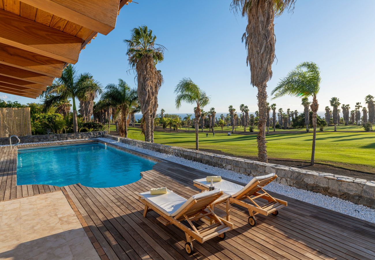 Villa in Adeje - Villa Sunset Golf Retreat
