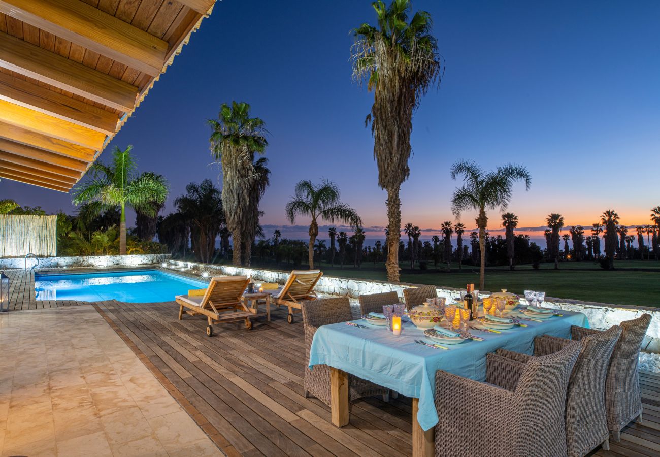 Villa in Adeje - Villa Sunset Golf Retreat