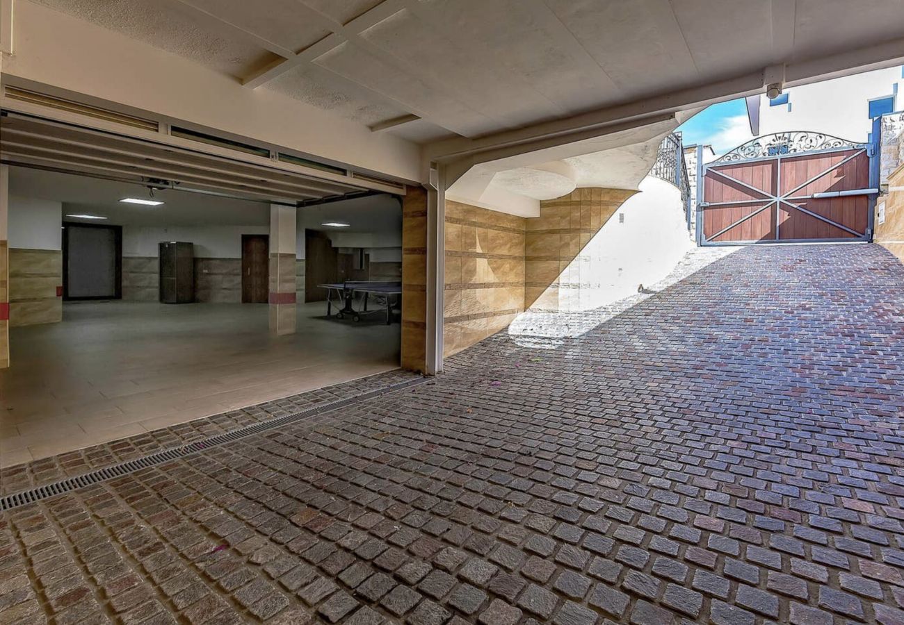 Villa in Adeje - Serenity by the Green