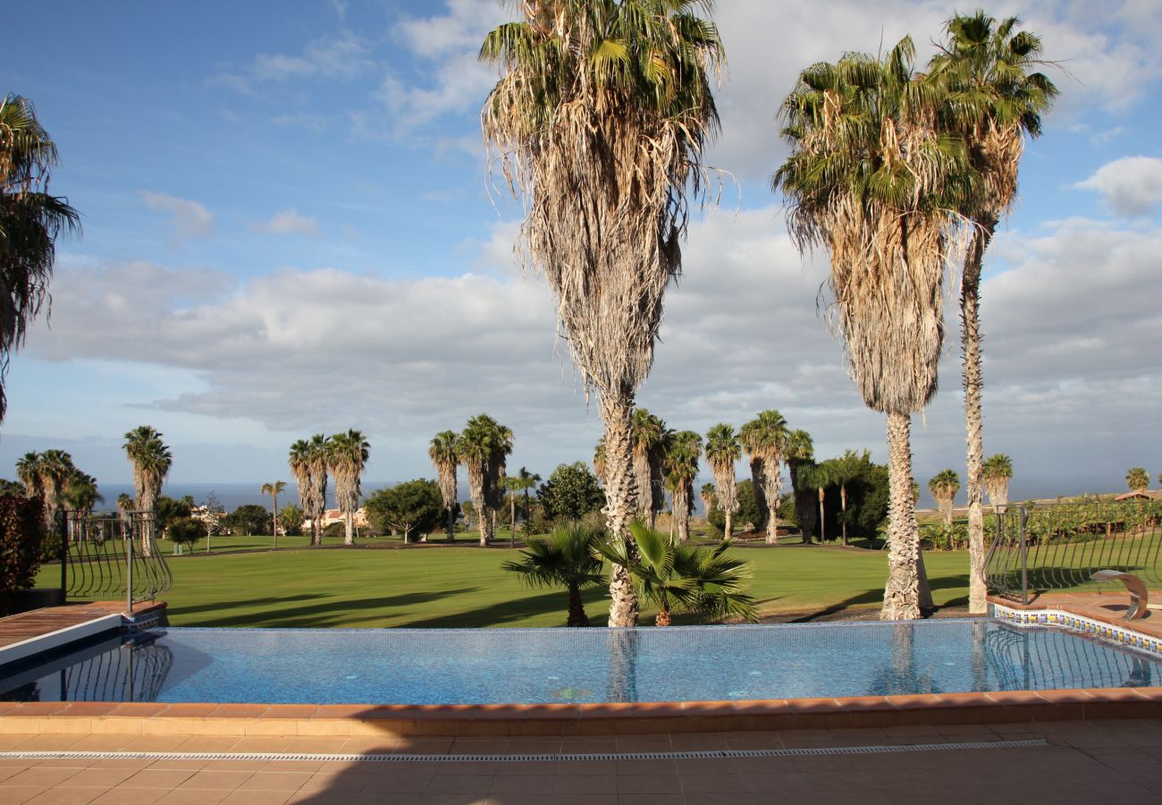 Villa in Adeje - Serenity by the Green