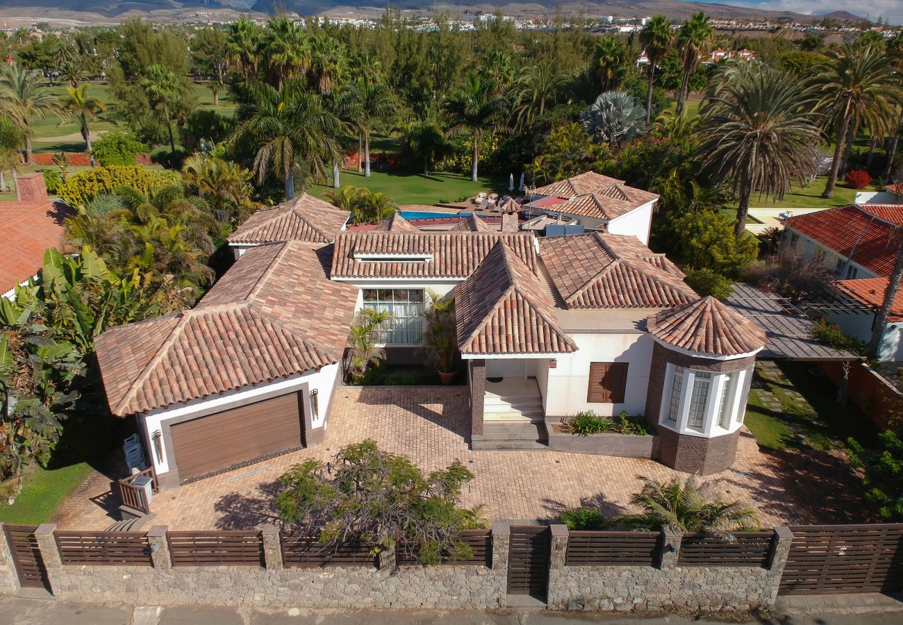 Villa in San Bartolomé de Tirajana - Maspalomas Golfside Luxury Villa