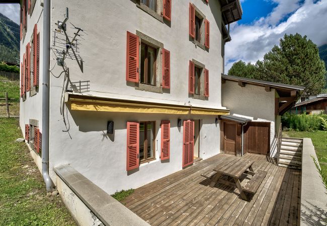 Apartment in Chamonix-Mont-Blanc - Apartment Serenite. Chamonix Holidays. Town Centre. Spacious. Quiet location Apartment in Chamonix-Mont-Blanc - Apartment Serenite. Chamonix Holidays. Town Centre. Spacious. Quiet location