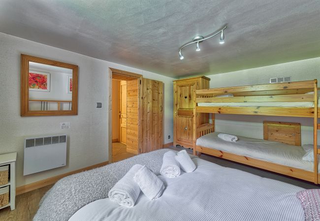 Chalet in Chamonix-Mont-Blanc - Chalet Heidi. Chamonix centre Chalet in Chamonix-Mont-Blanc - Chalet Heidi. Chamonix centre