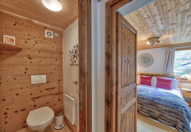 Chalet in Chamonix-Mont-Blanc - Chalet Heidi. Chamonix centre Chalet in Chamonix-Mont-Blanc - Chalet Heidi. Chamonix centre