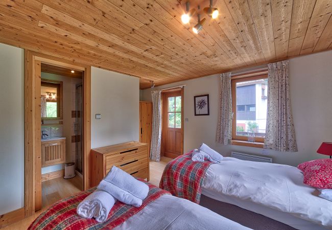 Chalet in Chamonix-Mont-Blanc - Chalet Heidi. Chamonix centre Chalet in Chamonix-Mont-Blanc - Chalet Heidi. Chamonix centre