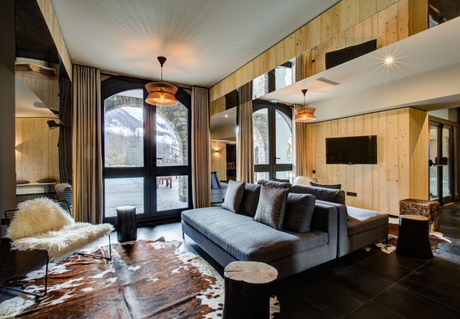 Apartment in Chamonix-Mont-Blanc - Apartment California. Chamonix Holidays. Les Praz, Flegere. Apartment in Chamonix-Mont-Blanc - Apartment California. Chamonix Holidays. Les Praz, Flegere.