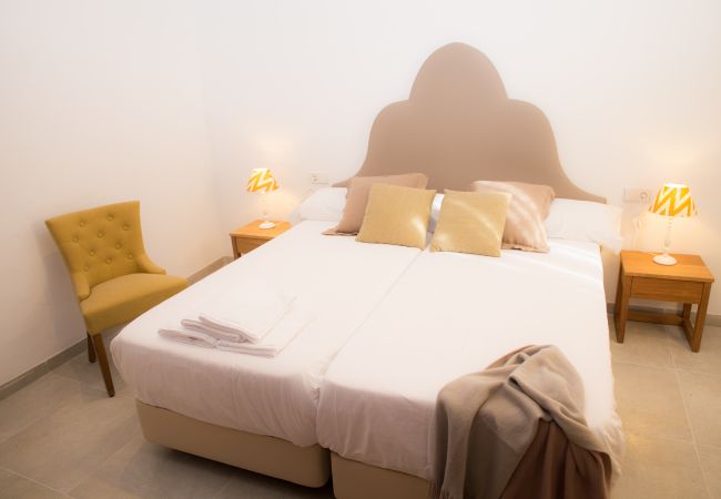 House in Sa Pobla - Villa Ca na Marrona - Sunset Villa Campanile - townhouse with private pool House in Sa Pobla - Villa Ca na Marrona - Sunset Villa Campanile - townhouse with private pool