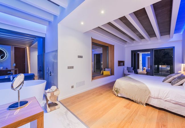 Villa in Alcúdia - Sunset Villa Views - Luxurous villa with view on the Alcudia Bay Villa in Alcúdia - Sunset Villa Views - Luxurous villa with view on the Alcudia Bay